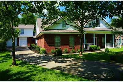 2429 Chantilly Lane, Conroe, TX 77384 - Photo 2