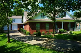 2429 Chantilly Ln, Conroe, TX 77384 - Photo 2