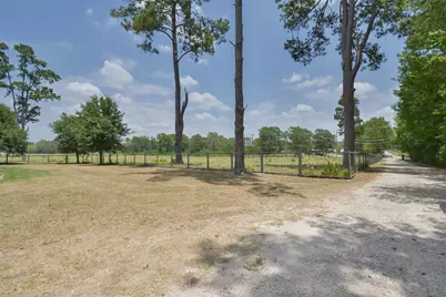 8536 Plum Grove Road, Cleveland, TX 77327 - Photo 32