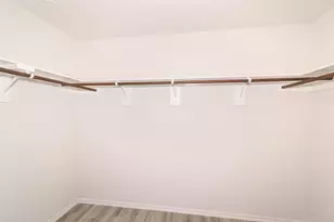 8614 Middleton Oaks Cir, Houston, TX 77028 - Photo 6