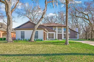 1627 S Hearthside Dr, Richmond, TX 77406 - Photo 2