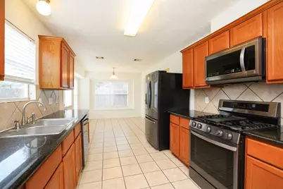 5007 Creekbridge Court, Spring, TX 77379 - Photo 14
