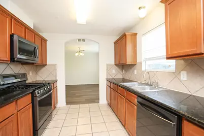 5007 Creekbridge Court, Spring, TX 77379 - Photo 12