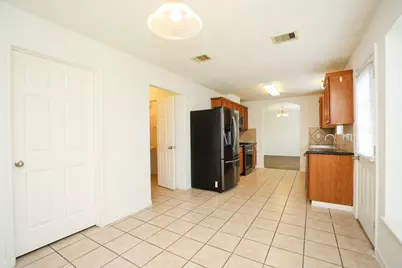 5007 Creekbridge Court, Spring, TX 77379 - Photo 16