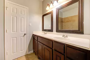 5527 Gatesprings Ln, Sugar Land, TX 77479 - Photo 38