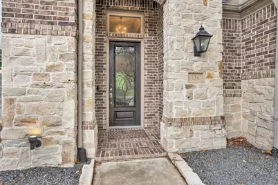 134 Pacific Grove Drive, Montgomery, TX 77316 - Photo 2