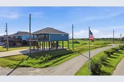3303 Hidden Gold, Crystal Beach, TX 77650 - Photo 4