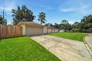 23526 Cimber Ln, Spring, TX 77373 - Photo 2