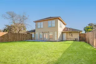 5902 Hornwood Dr B, Houston, TX 77081 - Photo 4