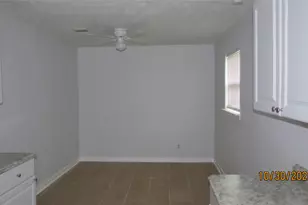 2207 N North Cleveland St, Dayton, TX 77535 - Photo 6
