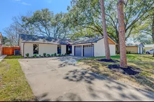 8907 Tanager St, Houston, TX 77036 - Photo 1
