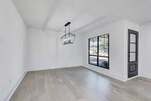 8907 Tanager St, Houston, TX 77036 - Photo 10