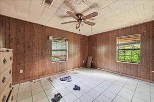 10572 Opal St, Beaumont, TX 77705 - Photo 8