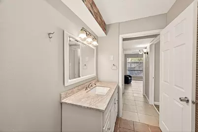1529 Wirt Road #1, Houston, TX 77055 - Photo 10