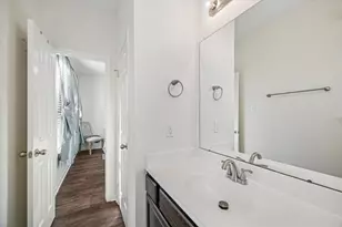 3332 Home Point Dr, Houston, TX 77091 - Photo 8