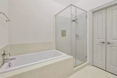3302 Audley Street #124, Houston, TX 77098 - Photo 16