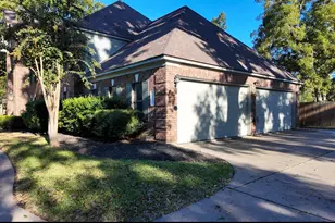 346 Timbercreek Dr, Lake Jackson, TX 77566 - Photo 2