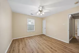4341 Country Club Dr, Dickinson, TX 77539 - Photo 8