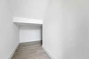 524 N 4th St, La Porte, TX 77571 - Photo 16