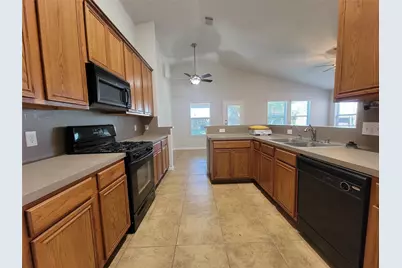 2723 Wild Oak Park Drive, Conroe, TX 77385 - Photo 10