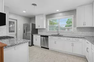 2337 Pearland Ave, Pearland, TX 77581 - Photo 1