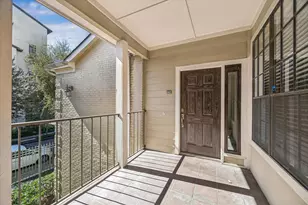 2700 Revere St, Houston, TX 77098 - Photo 2