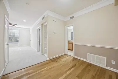 2700 Revere St #142, Houston, TX 77098 - Photo 8
