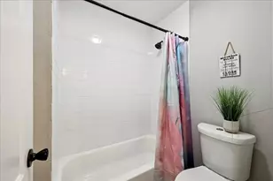 13525 Leaning Oaks Dr, Beaumont, TX 77713 - Photo 26