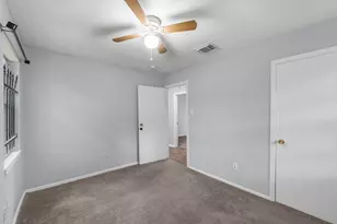 9410 Rosehaven Dr, Houston, TX 77051 - Photo 16