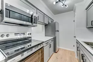 3224 Timmons Ln, Houston, TX 77027 - Photo 14