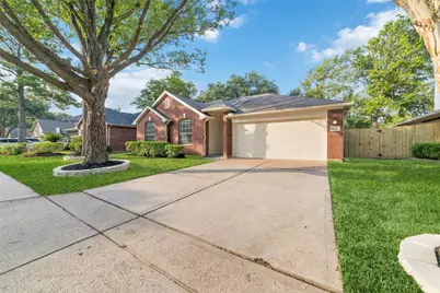 18307 Cobblestone Drive, Cypress, TX 77429 - Photo 2