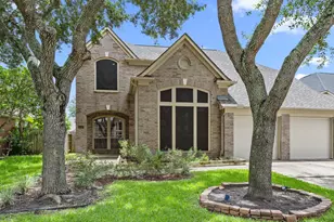 2207 Thistlerock Ln, Sugar Land, TX 77479 - Photo 1