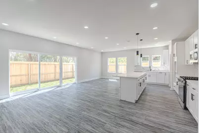 6814 Champion Lane, Houston, TX 77091 - Photo 10