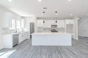 6814 Champion Ln, Houston, TX 77091 - Photo 12