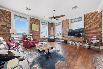 110 E Alamo Street, Brenham, TX 77833 - Photo 30