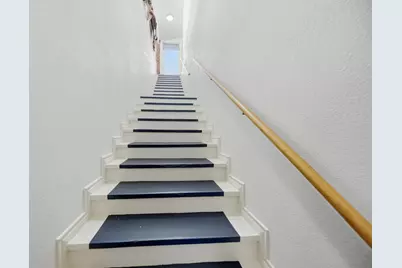 110 E Alamo Street, Brenham, TX 77833 - Photo 28