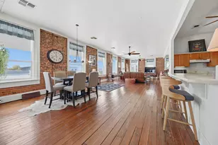 110 E Alamo St, Brenham, TX 77833 - Photo 4