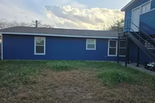 275 Coral Ave, San Antonio, TX 78223 - Photo 2