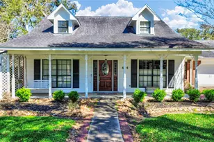 404 Huckleberry Dr, Lake Jackson, TX 77566 - Photo 1