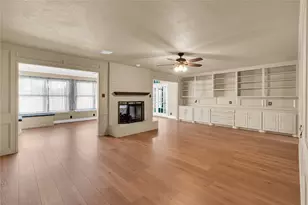 404 Huckleberry Dr, Lake Jackson, TX 77566 - Photo 18