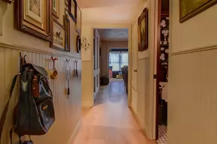 404 Huckleberry Dr, Lake Jackson, TX 77566 - Photo 8