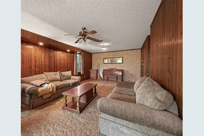 605 Julie Lane, Highlands, TX 77562 - Photo 6