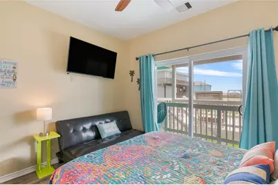 108 Ocean View Drive, Crystal Beach, TX 77650 - Photo 32