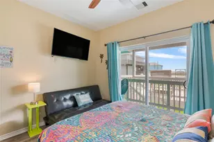 108 Ocean View Dr, Crystal Beach, TX 77650 - Photo 32