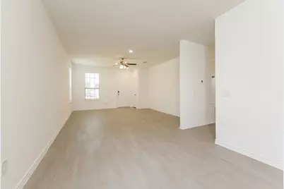 16326 Vivid Creek Court, Conroe, TX 77302 - Photo 4