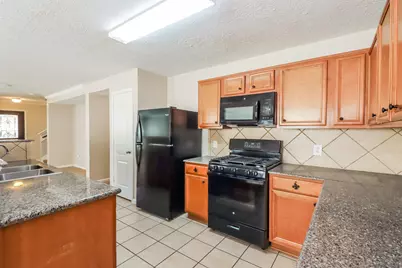 19811 Breezy Cove Court, Tomball, TX 77375 - Photo 8