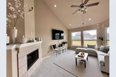 4806 Crescent Lake Circle, Baytown, TX 77521 - Photo 2