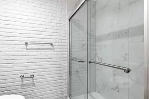 2744 Briarhurst Dr, Houston, TX 77057 - Photo 2