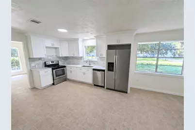 809 Glen Hollow Drive, Conroe, TX 77385 - Photo 2