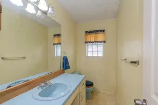 1450 Bassett St, Orange, TX 77632 - Photo 20